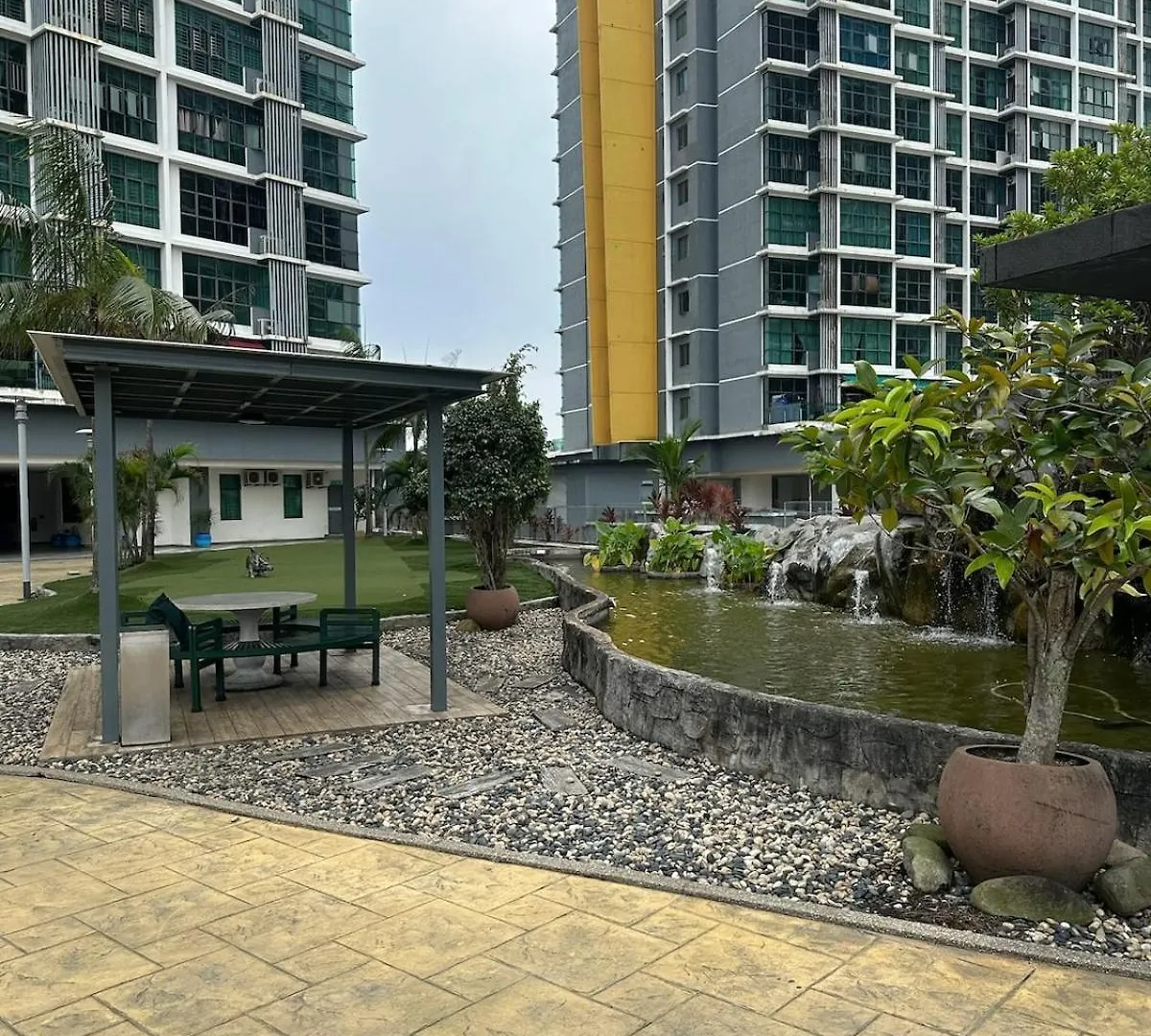 Spacious Apartment In Central Shah Alam