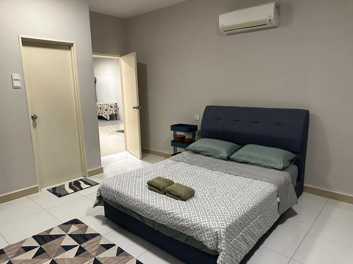 Spacious Apartment In Central Shah Alam 0*,  Malaysia